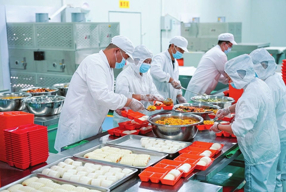 山西運(yùn)城:&ldquo;放心午餐&rdquo;服務(wù)校園